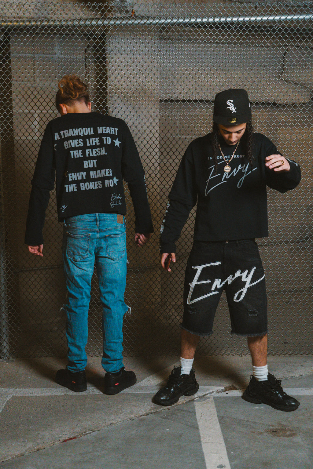Envy Cropped Tee Black & Grey